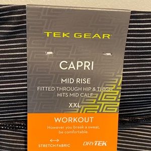 NWT Tek Gear Workout Capris Size XXL